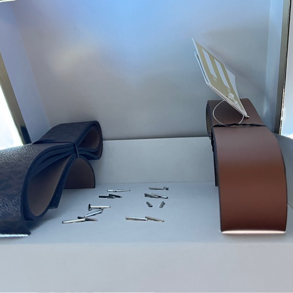 MICHAEL KORS Black Tan Interchangeable Monogram Logo Boxed Belt Gift Set - Picture 7 of 8